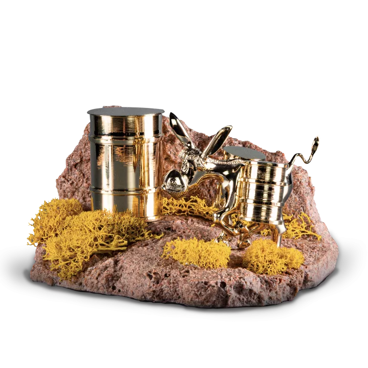 Сувенирная инсталляция "История добычи нефти"