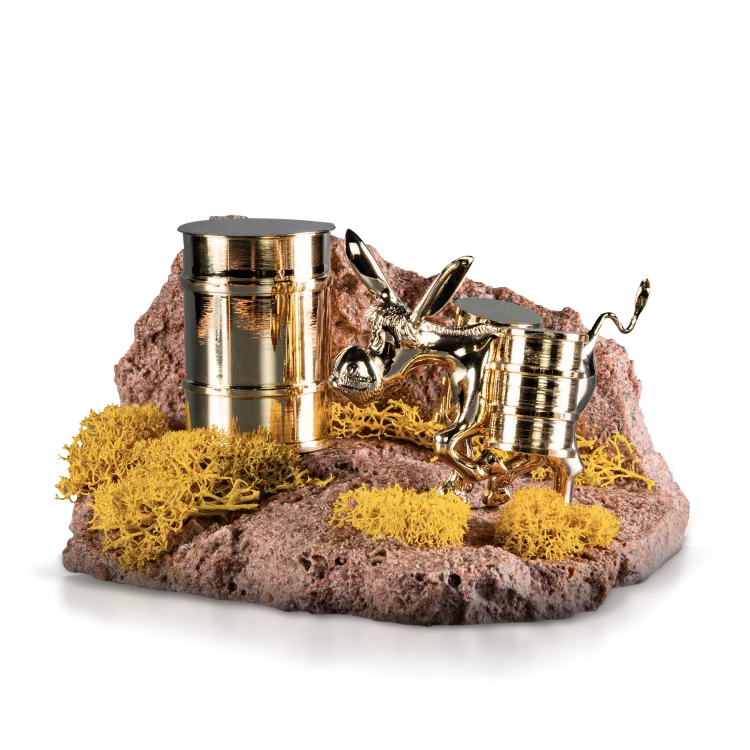 Сувенирная инсталляция "История добычи нефти"