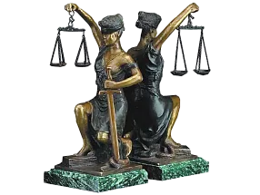 День юриста в России: что подарить юристу?